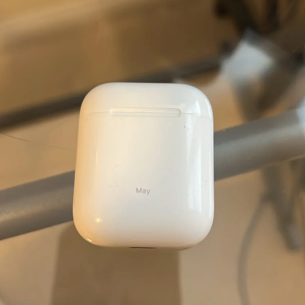 Apple Airpod 2nd Gen 💯